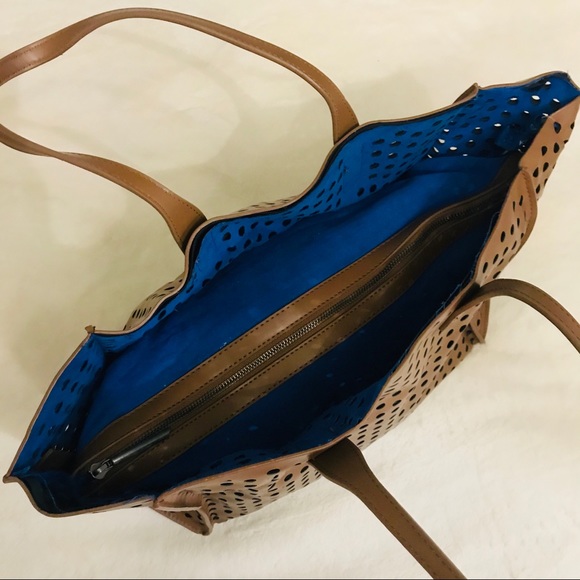 Zara Vegan Leather Handbag - Picture 7 of 8